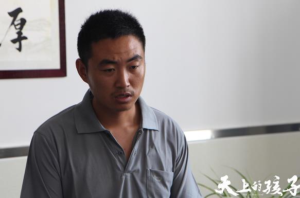 《天上的孩子》发布终极预告及海报,被现实撕扯的何以为父