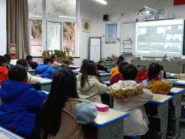 4名00后冒充易烊千玺行骗,两小学生被骗8万!