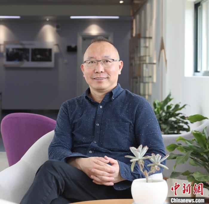 杭州市政协委员、浙江传媒学院教授葛继宏。受访者 供图 “小餐桌”造“大文明” 浙江“全民公筷”走进校园