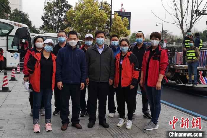 黑龙江省红十字(森工总)医院医护人员 赵琦 摄 黑龙江“白衣战士”情牵两城:江城33天冰城14天